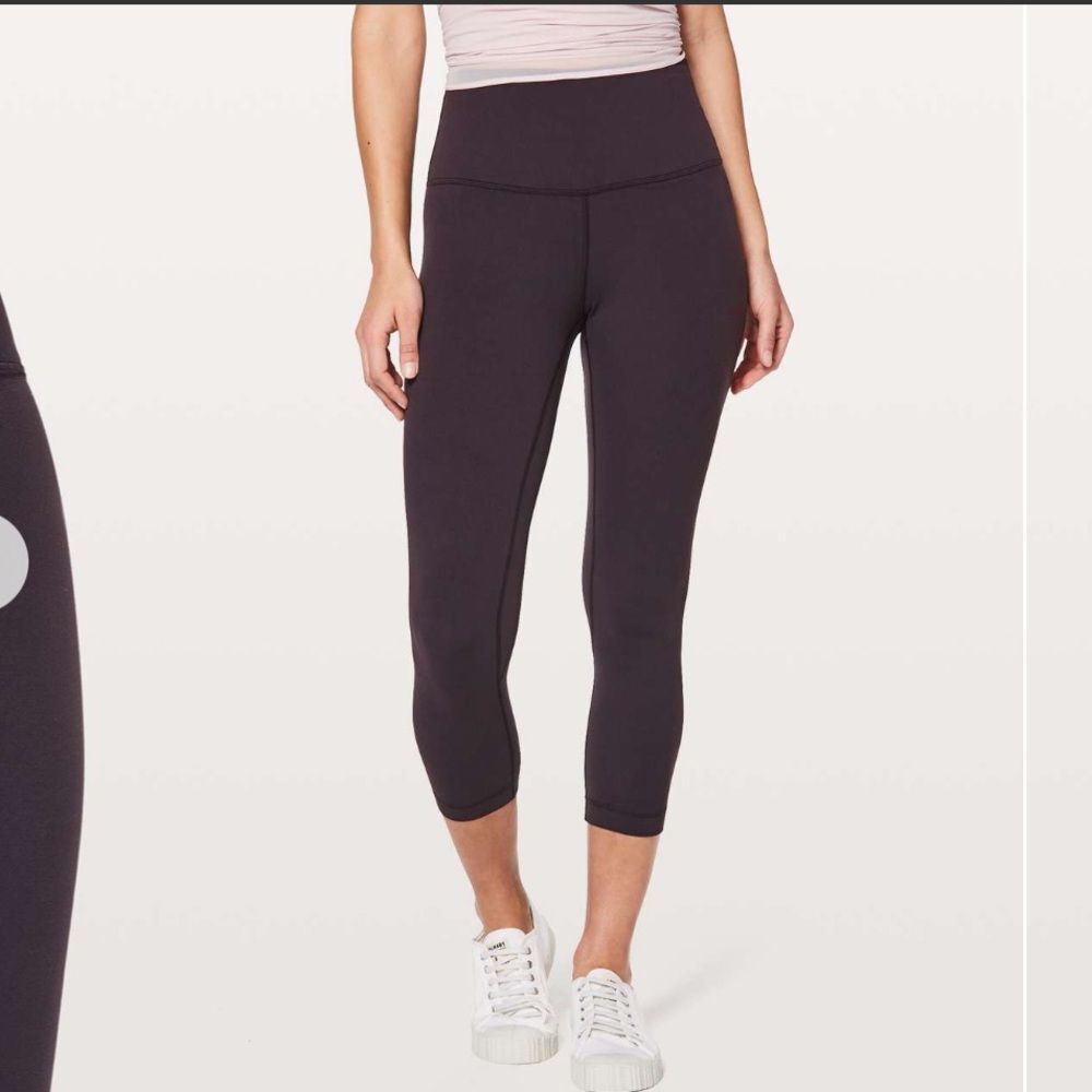 Lululemon Align Crop *21"
Deep Phantom